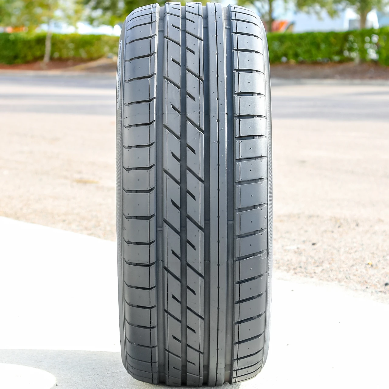 Goodtrip GX-01 285/45R22 114V XL
