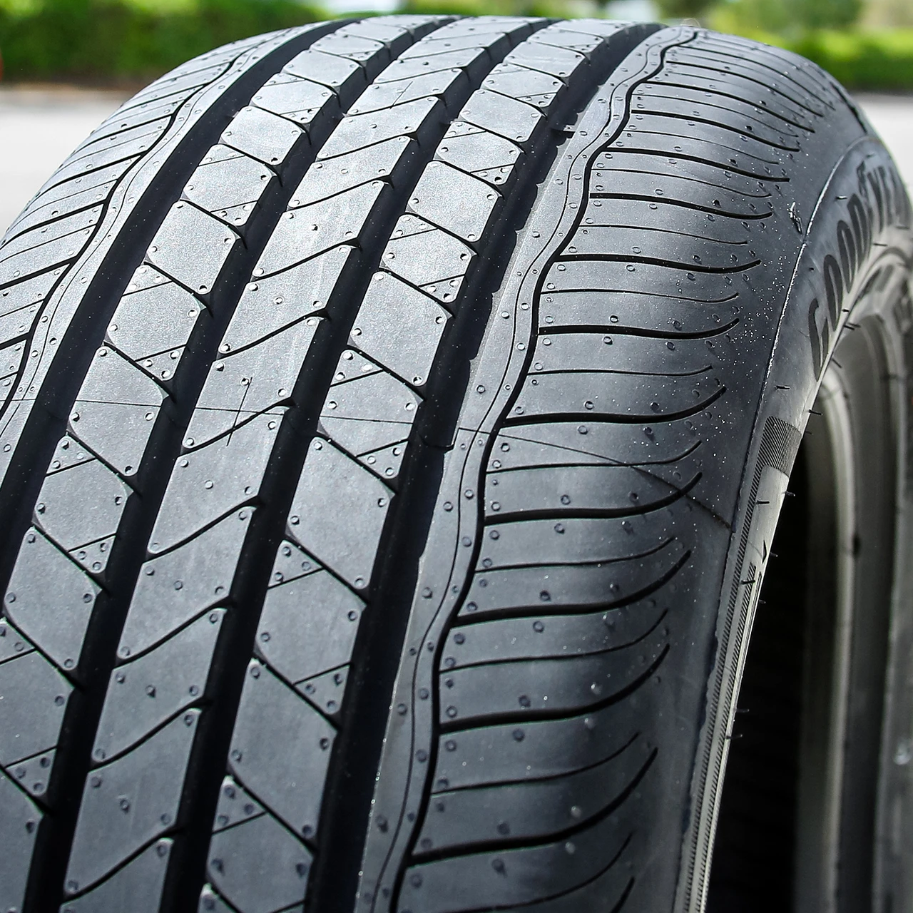 Goodyear Assurance MaxGuard 185/55R15 82V