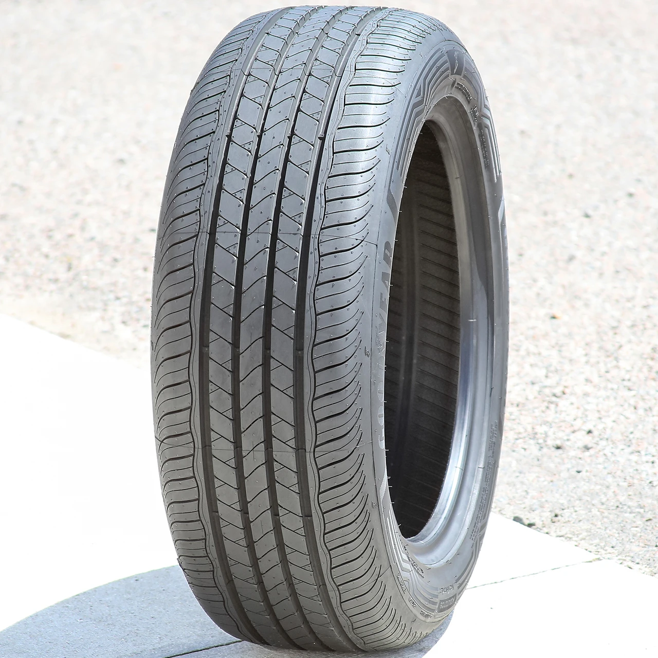 Goodyear Assurance MaxGuard 185/55R15 82V