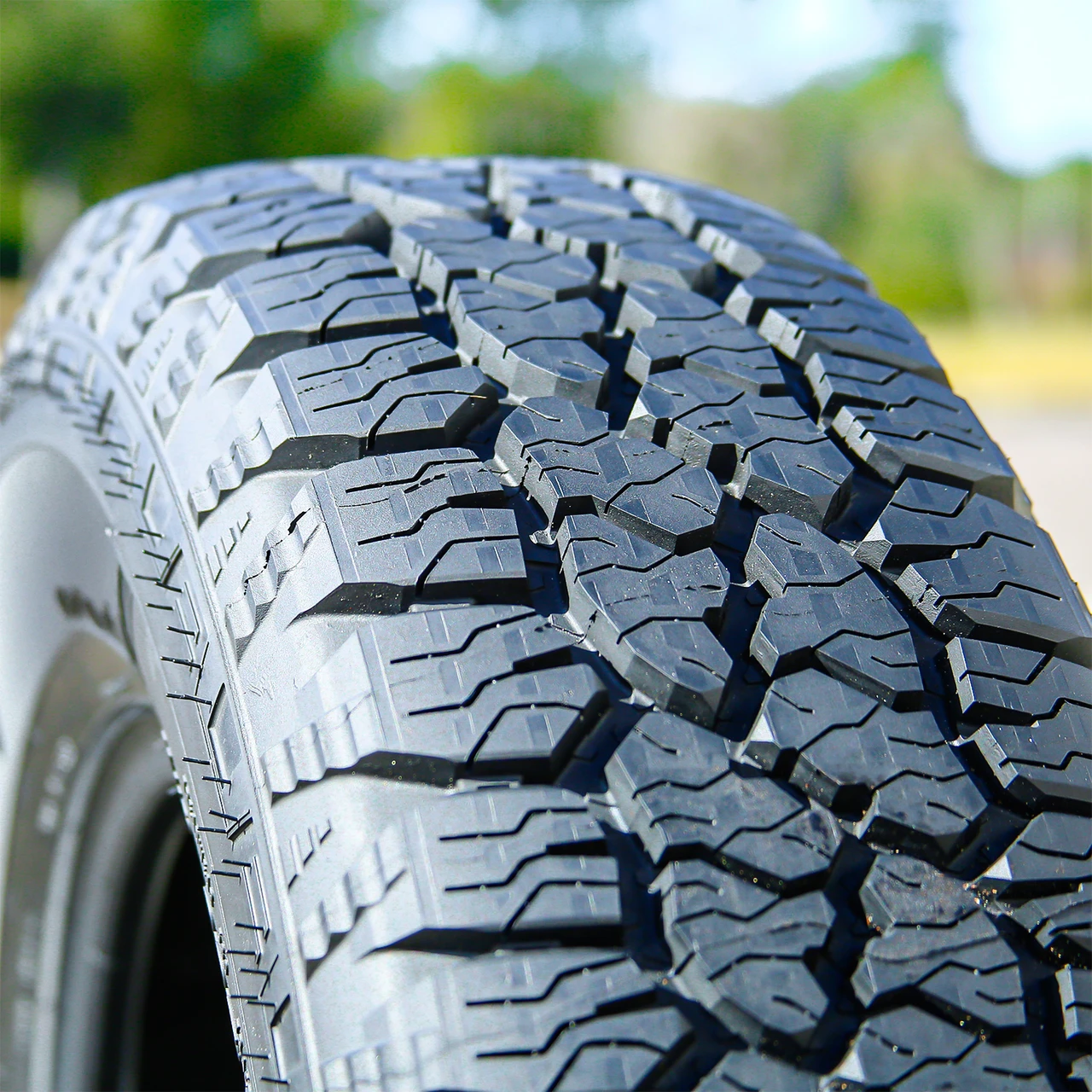 Goodyear Wrangler Workhorse AT LT 225/75R16 115/112R E (10 Ply)