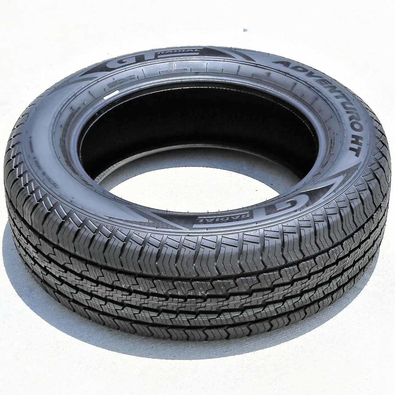 GT Radial Adventuro HT 235/75R15 105T