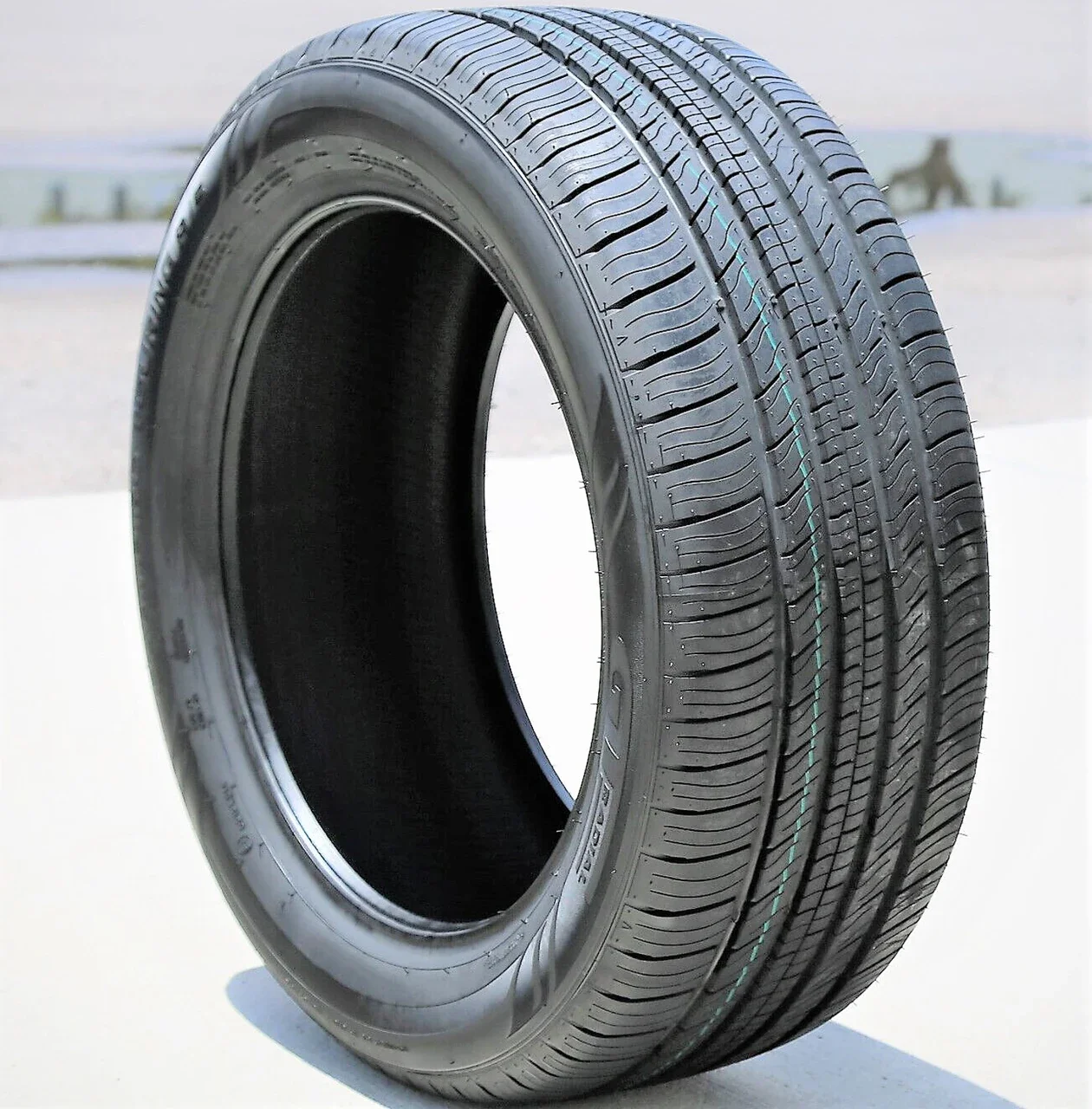 GT Radial Champiro Touring A/S 225/50R18 95T