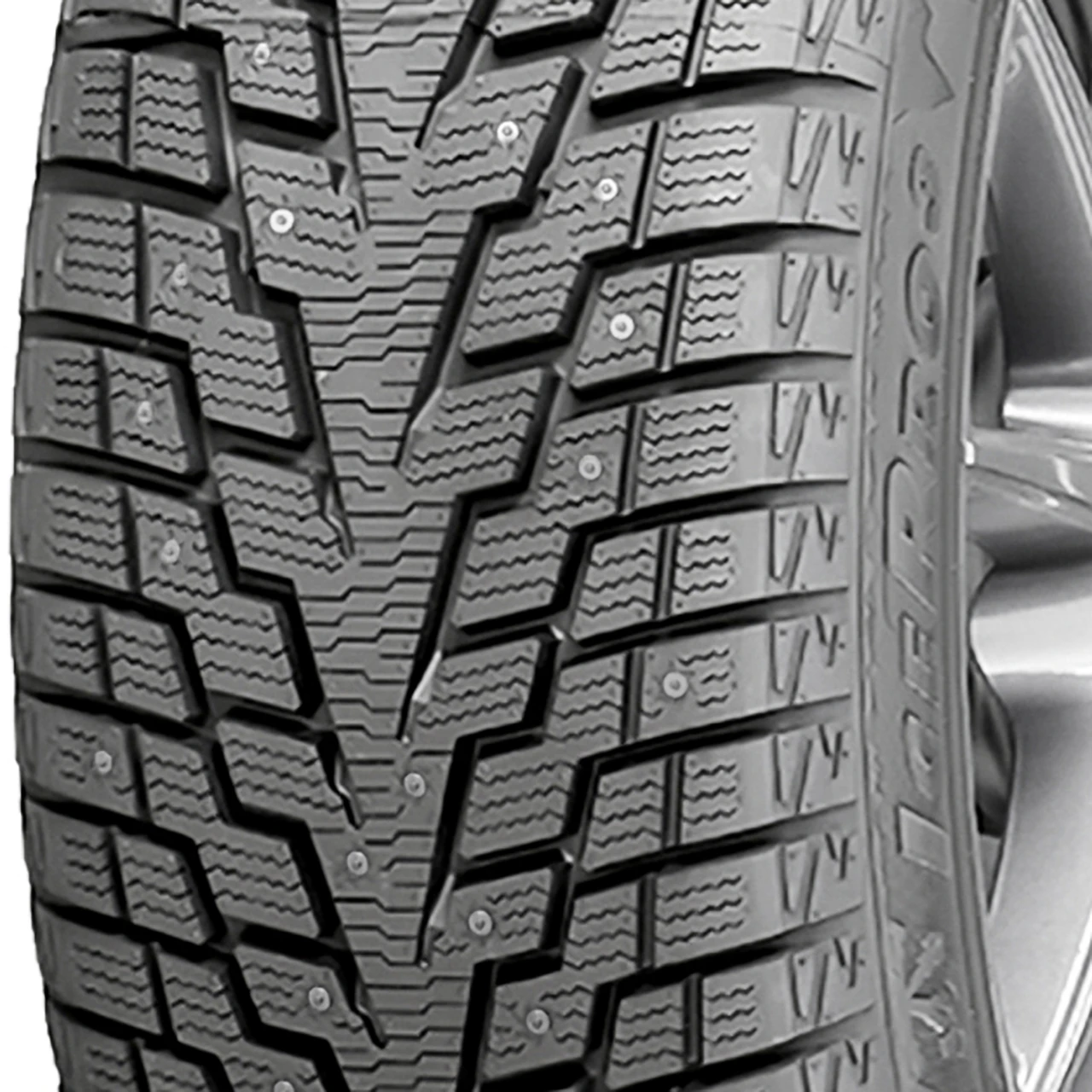 GT Radial IcePro 3 225/60R17 99T (Studded)