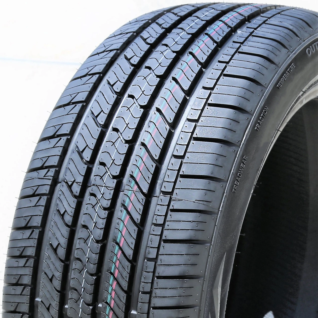 GT Radial Maxtour LX 245/40R19 98V XL