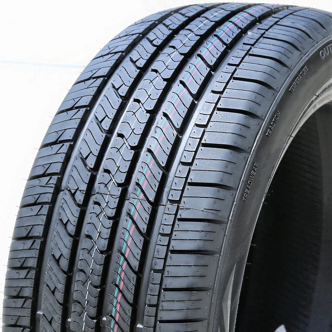 GT Radial Maxtour LX 245/45R19 102V XL