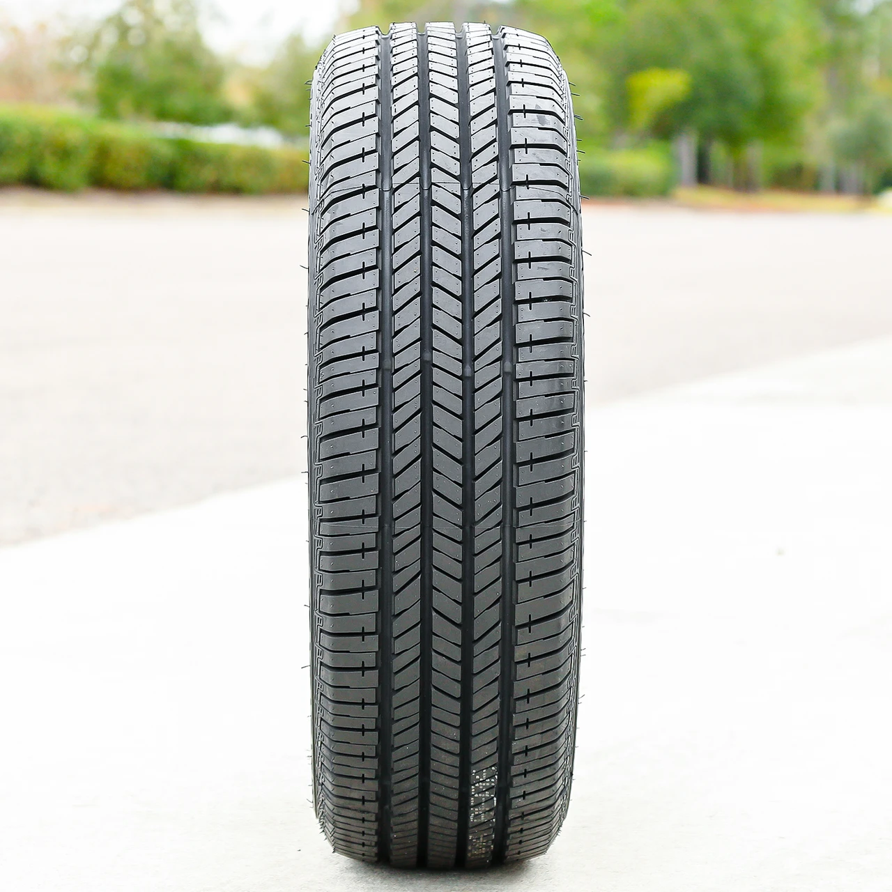 GT Radial Savero HT-S 235/55R18 100H