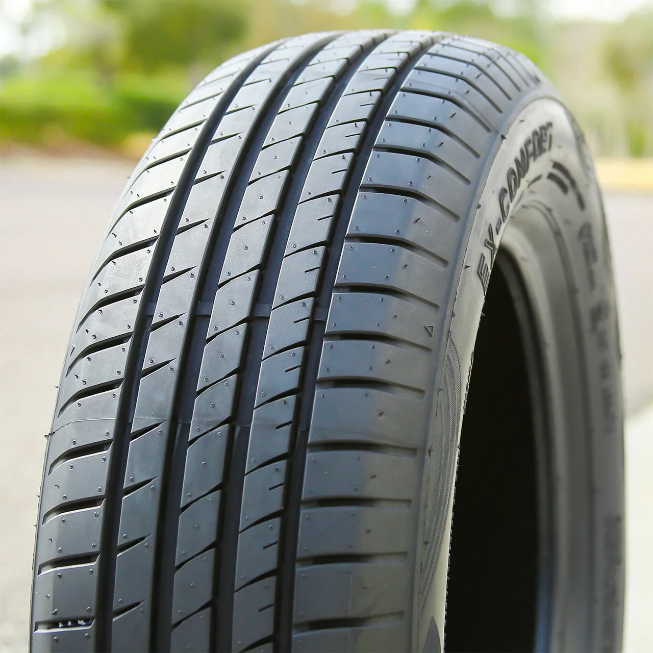 Haida Ex-Comfort 225/40R18 ZR 92W