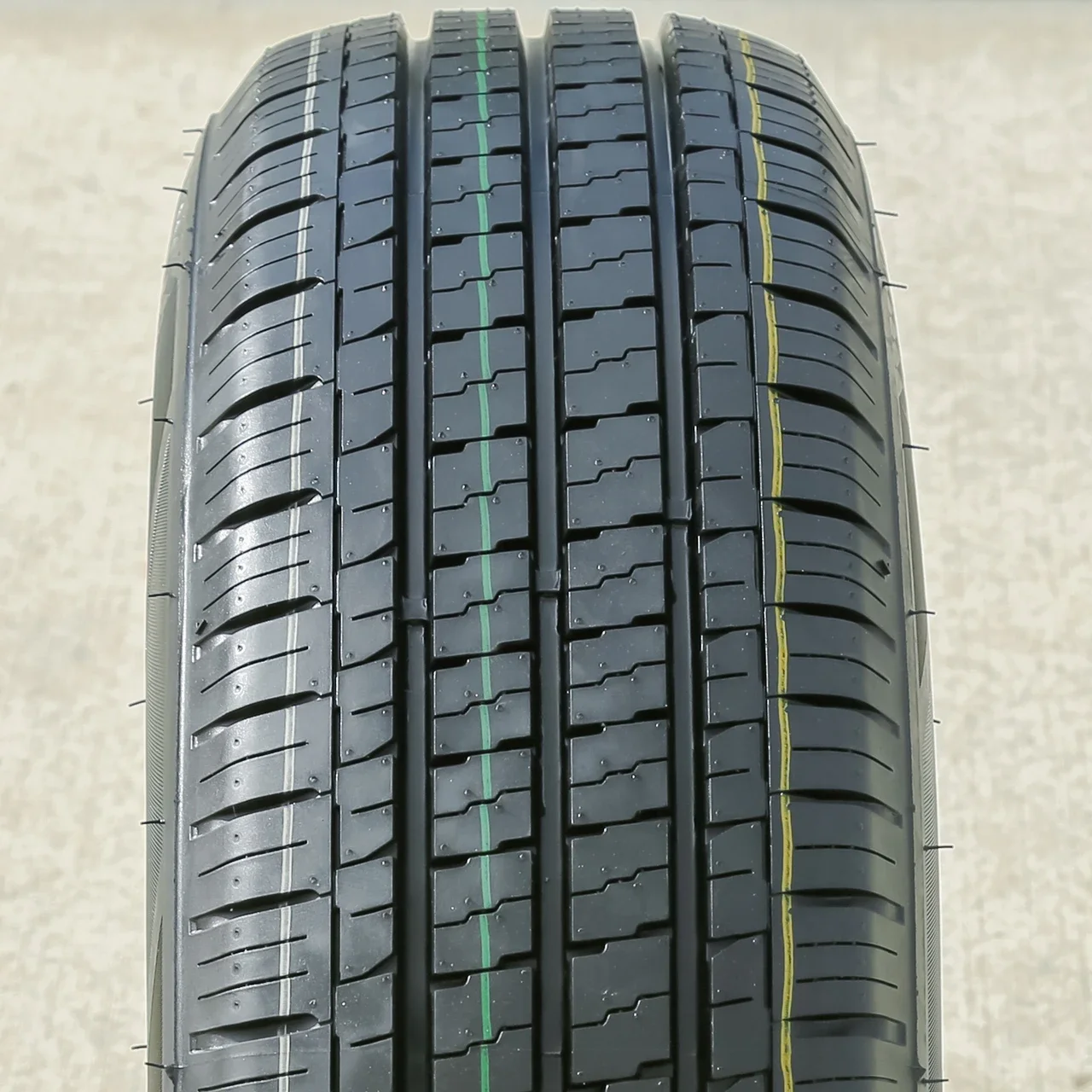 Haida HD737 215/75R16 116/114R E (10 Ply)