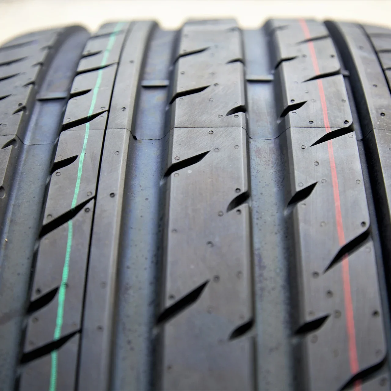 Haida LECP HD927 215/40R18 ZR 89W XL