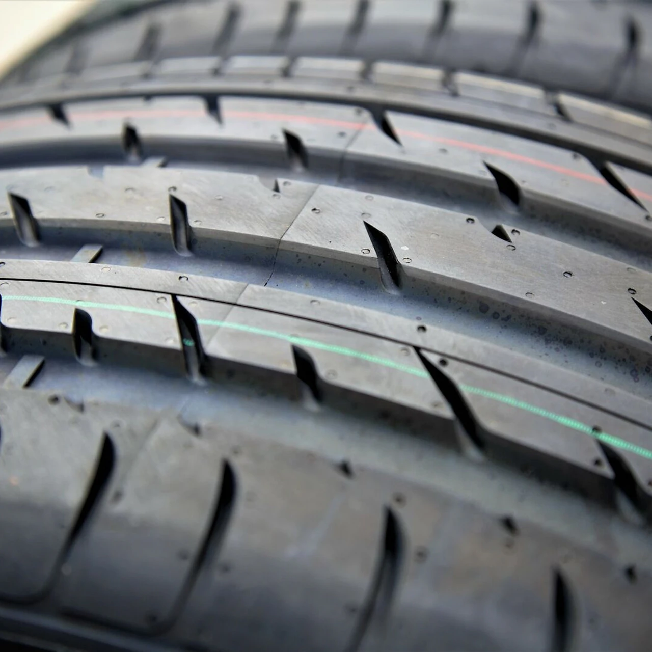 Haida LECP HD927 235/50R19 103V XL