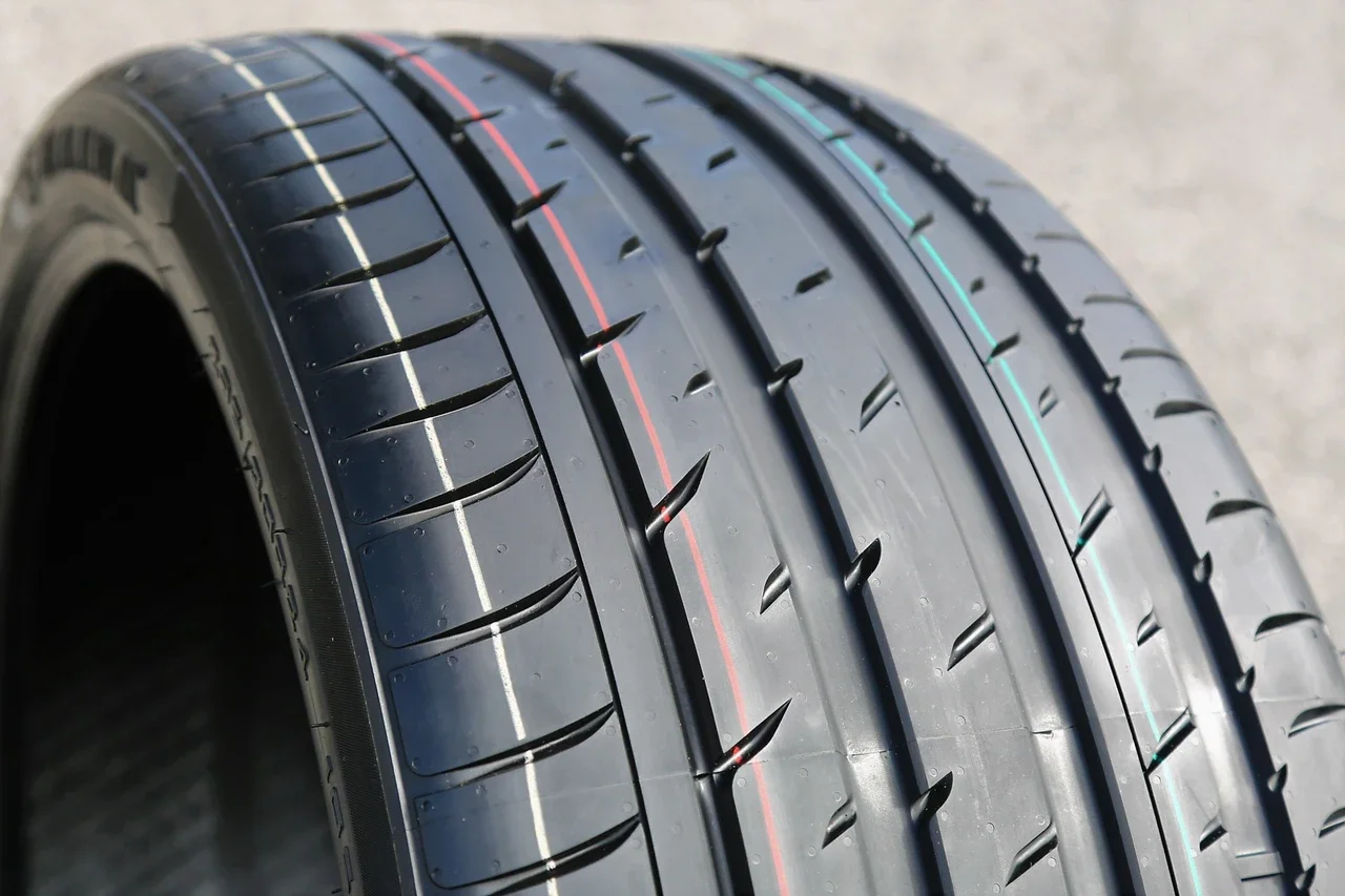 Haida LECP HD927 245/30R20 ZR 90W XL