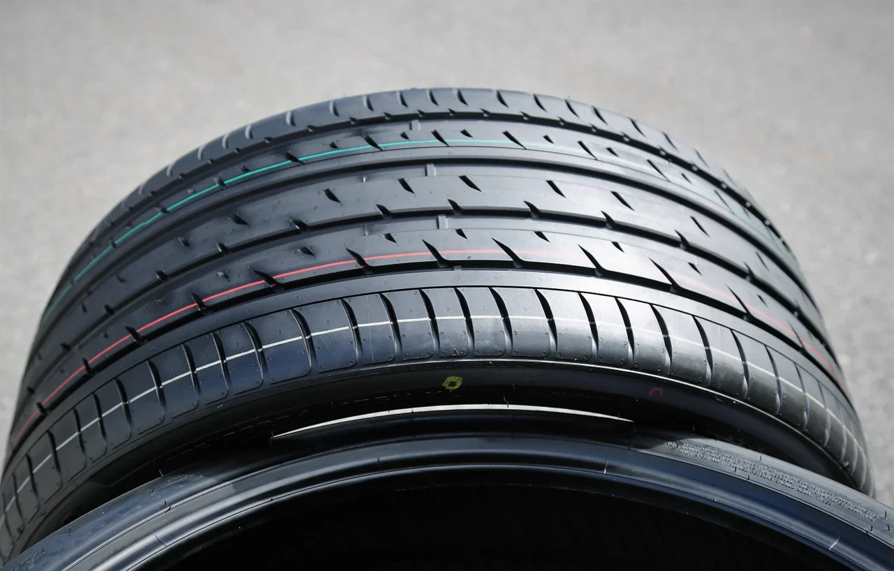 Haida LECP HD927 245/30R20 ZR 90W XL