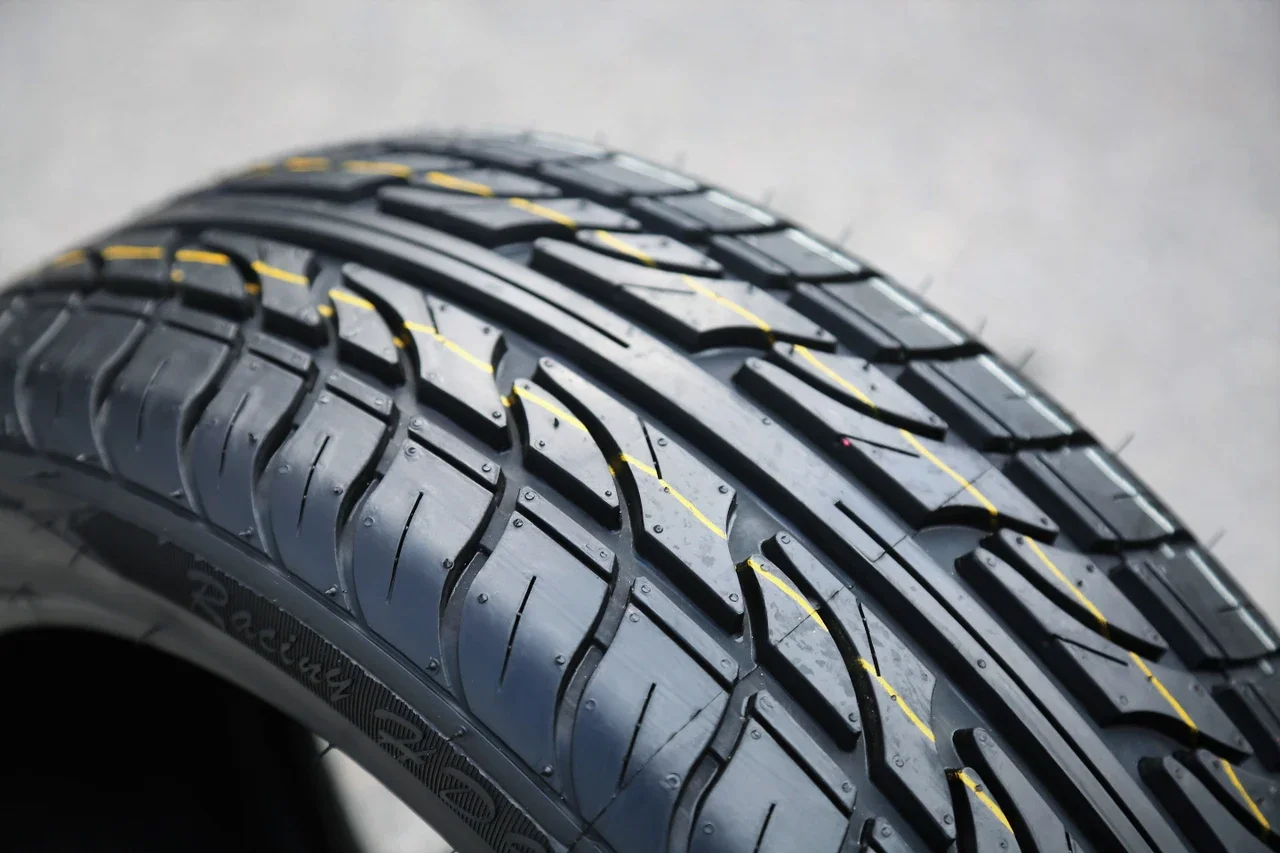 Haida Racing HD921 185/55R14 80V
