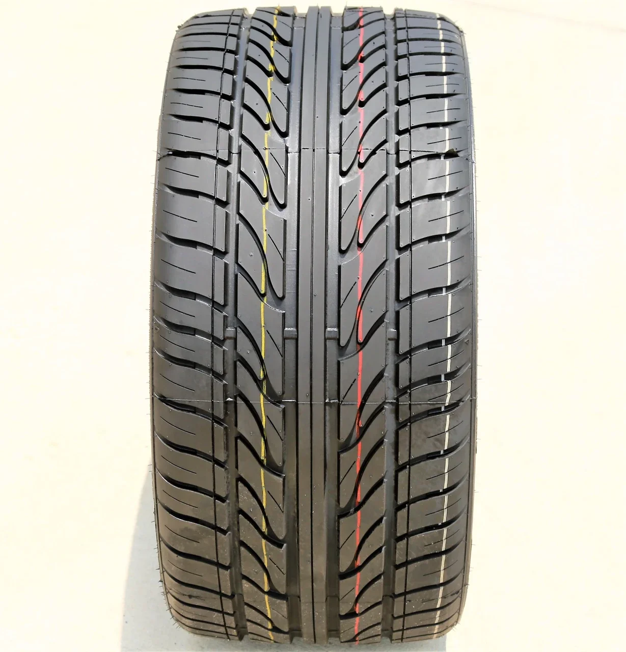 Haida Racing HD921 305/40R22 ZR 114W XL