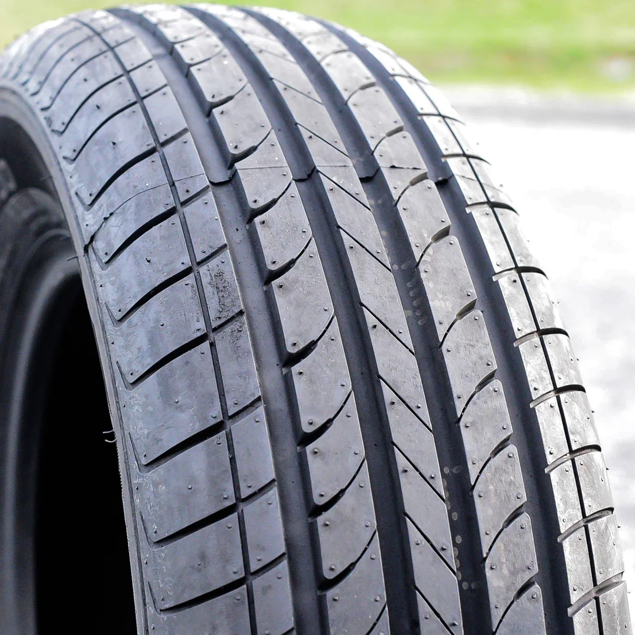 HP100 205/65R16 95H AS A/S All Season (BLEM) Tire