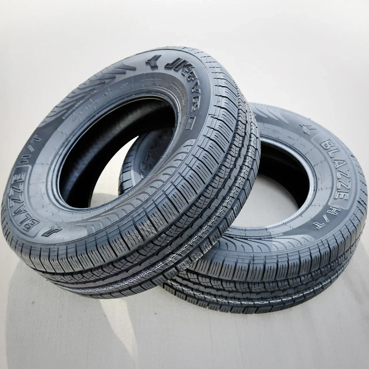 JK Tyre Blazze H/T 265/70R17 113T