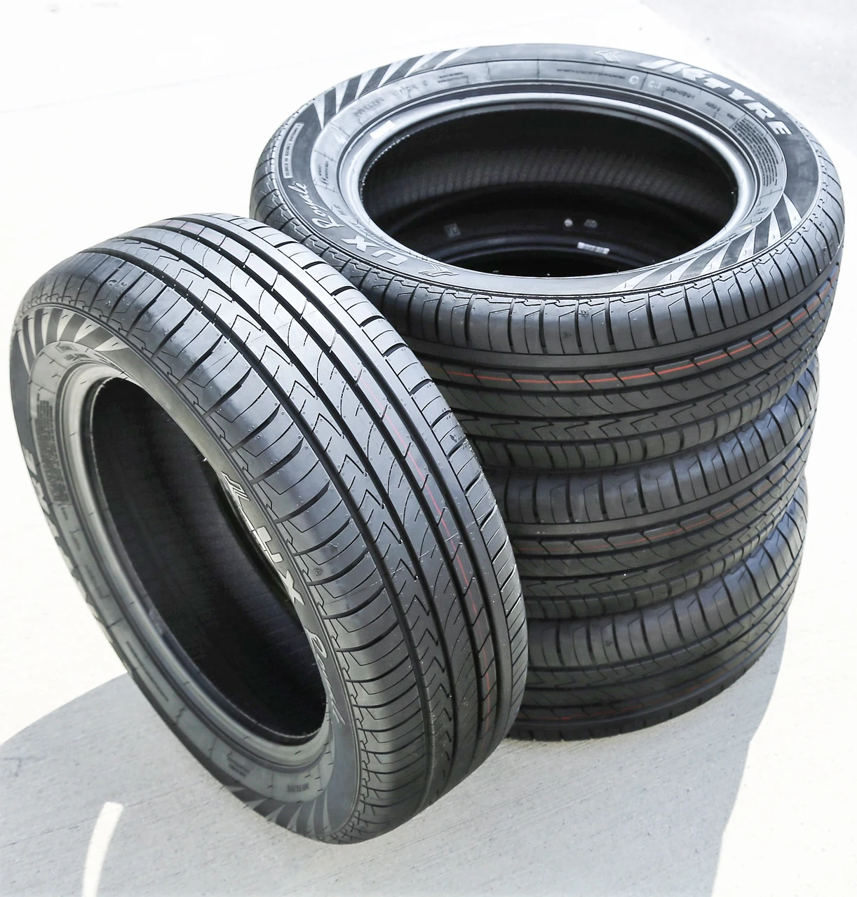 JK Tyre UX Royale 215/55R18 95H