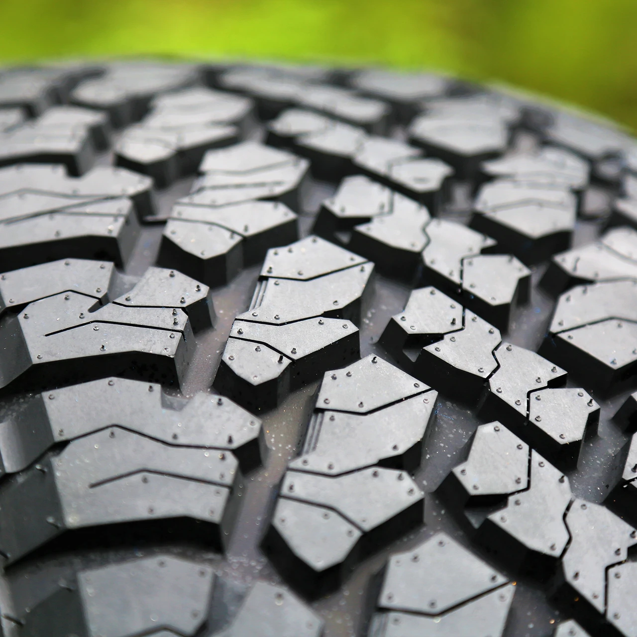 Lancaster LS-37 A/T LT 245/75R16 120/116S E (10 Ply)