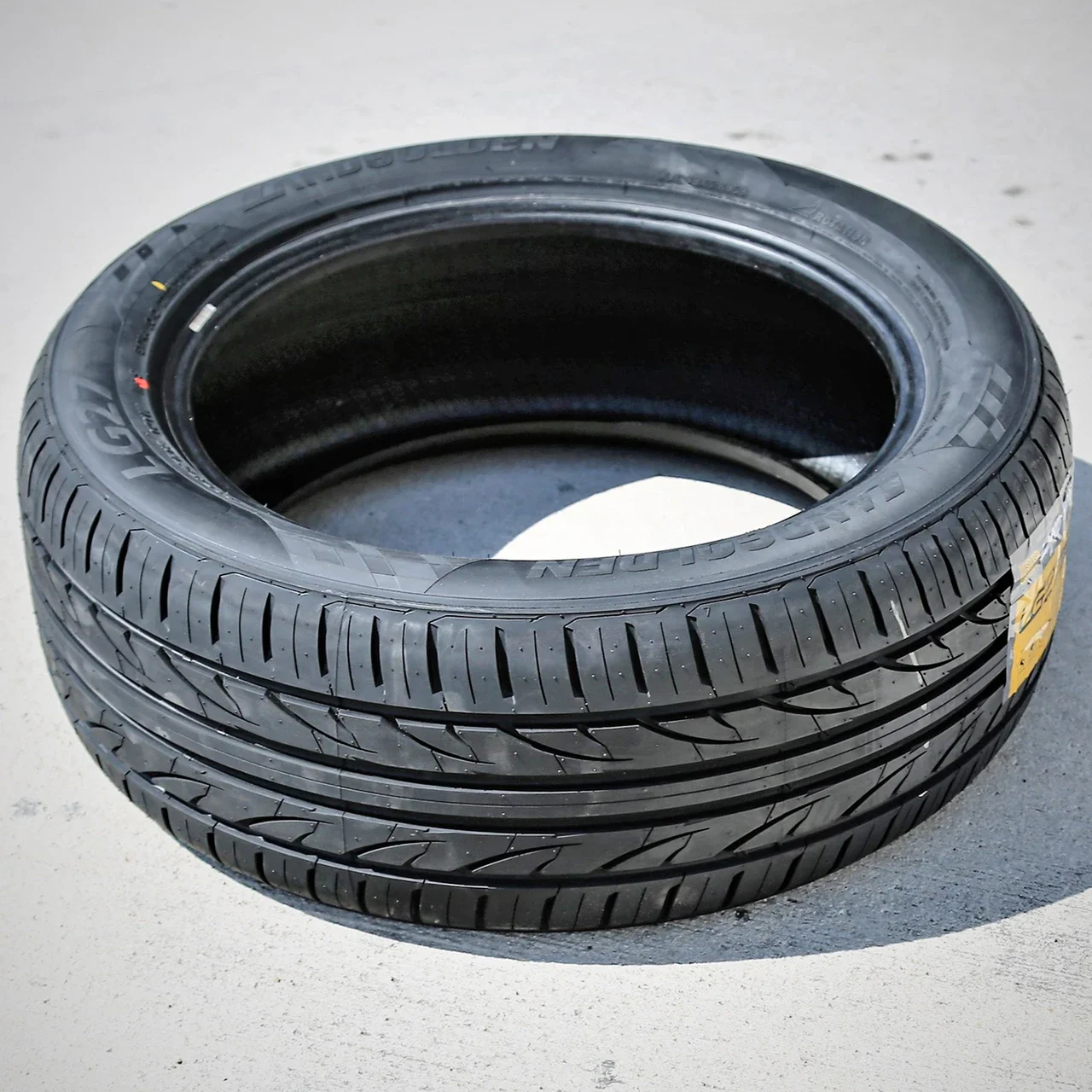 Landgolden LG27 215/55R18 95V