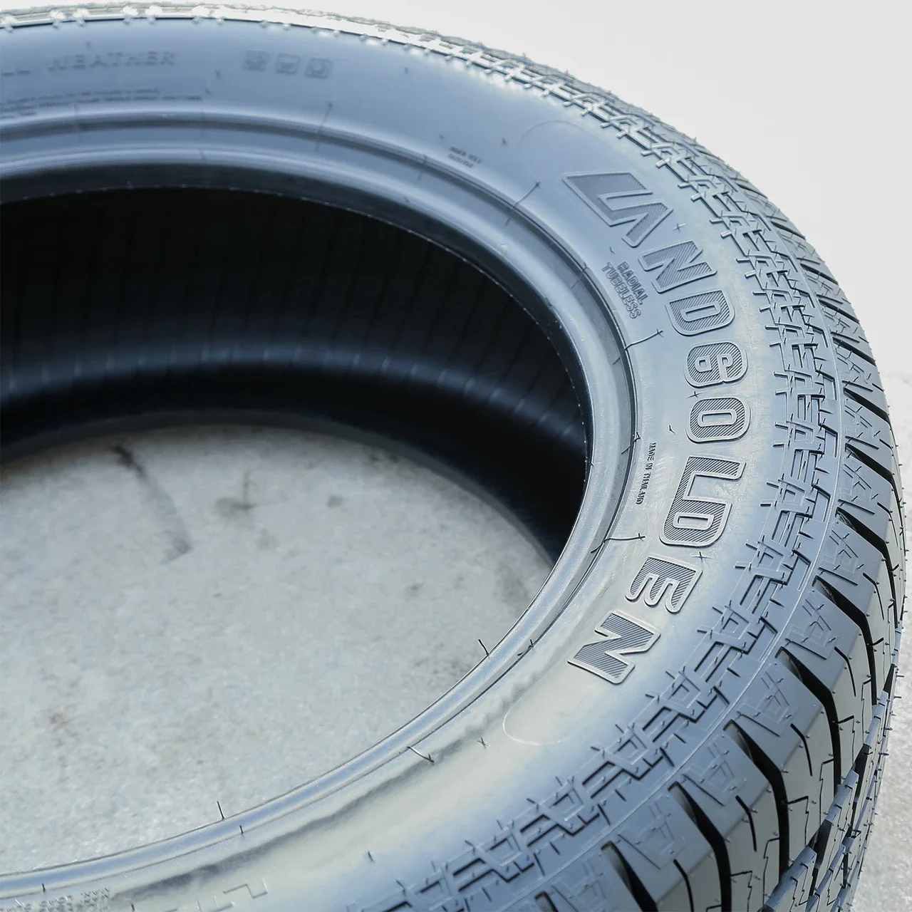 Landgolden LGT57 A/T LT 235/80R17 120/117S E (10 Ply)
