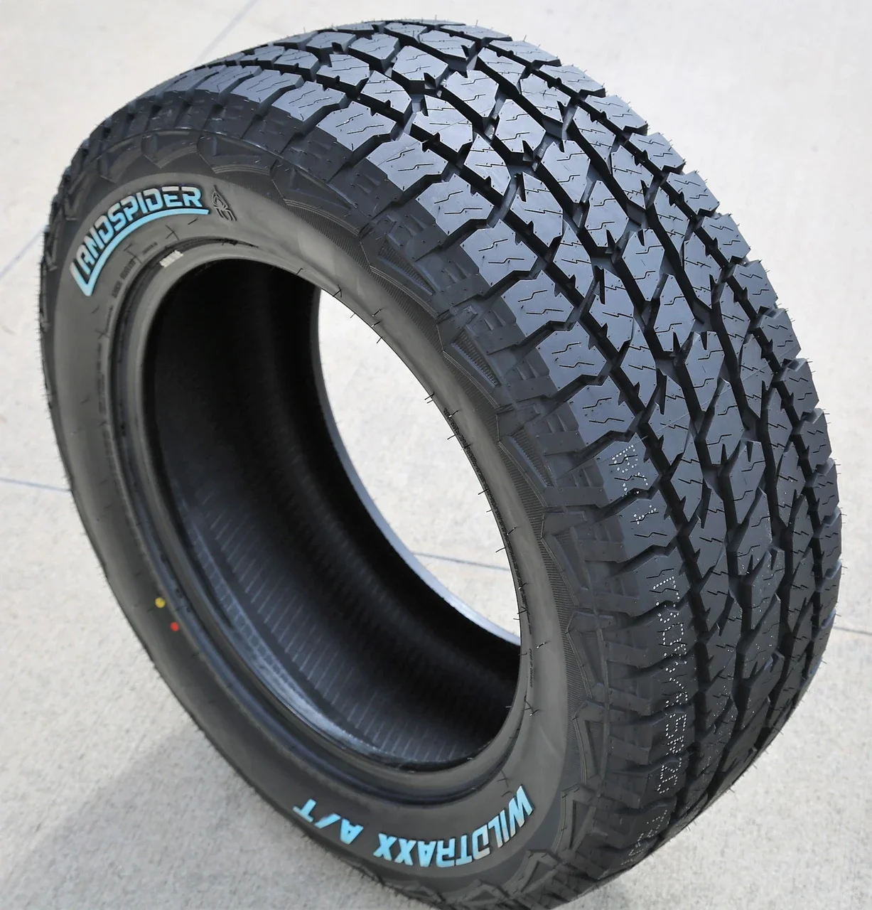 Landspider Wildtraxx A/T LT 275/65R18 123/120S E (10 Ply)