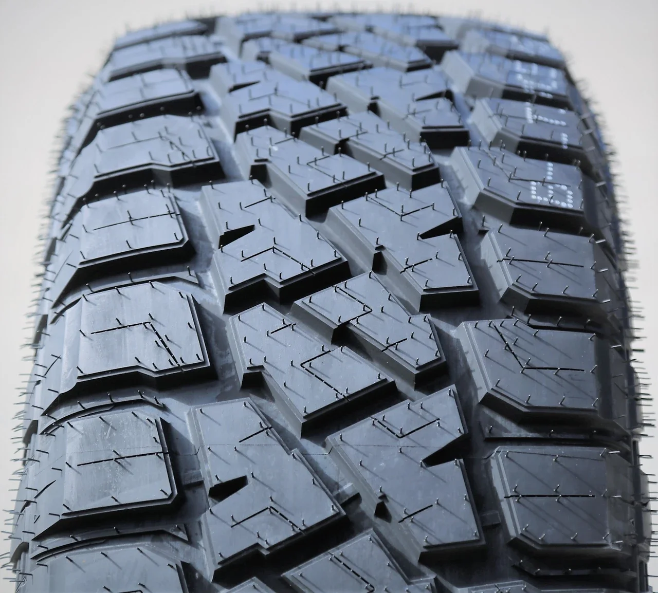 Landspider Wildtraxx R/T LT 305/65R17 121/118S E (10 Ply)