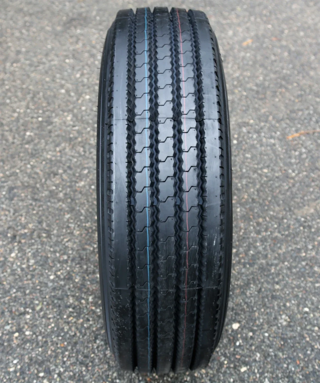 Leao F820 245/70R19.5 133/131M G (14 Ply)