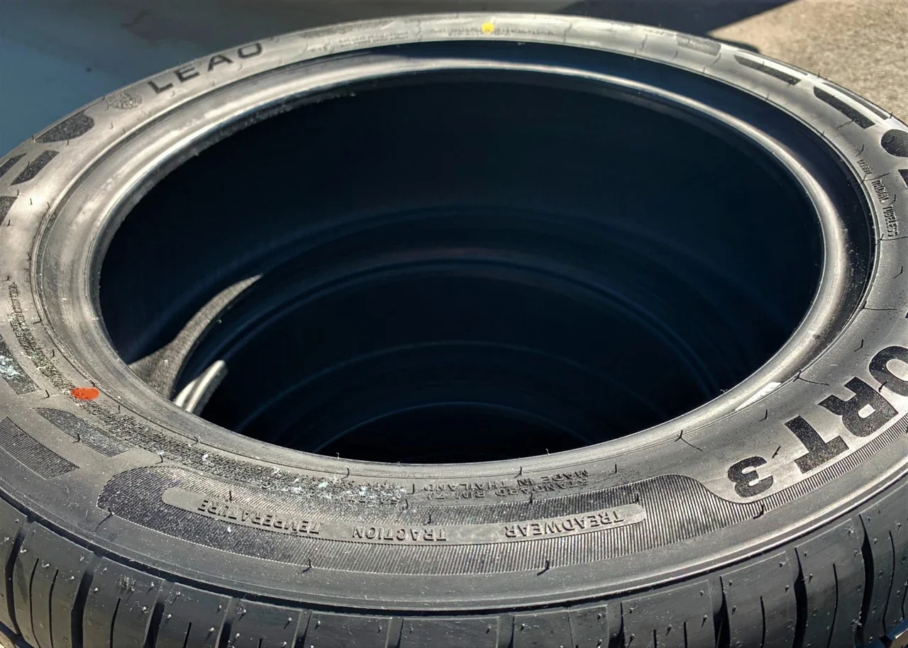 Leao Lion Sport 3 255/35R20 97W XL