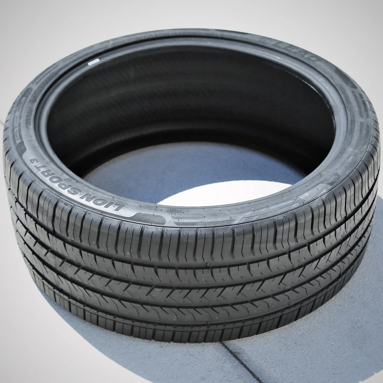 Leao Lion Sport 3 275/30R19 96W XL