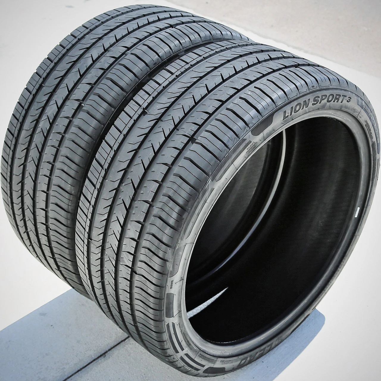 Leao Lion Sport 3 285/35R22 106W XL