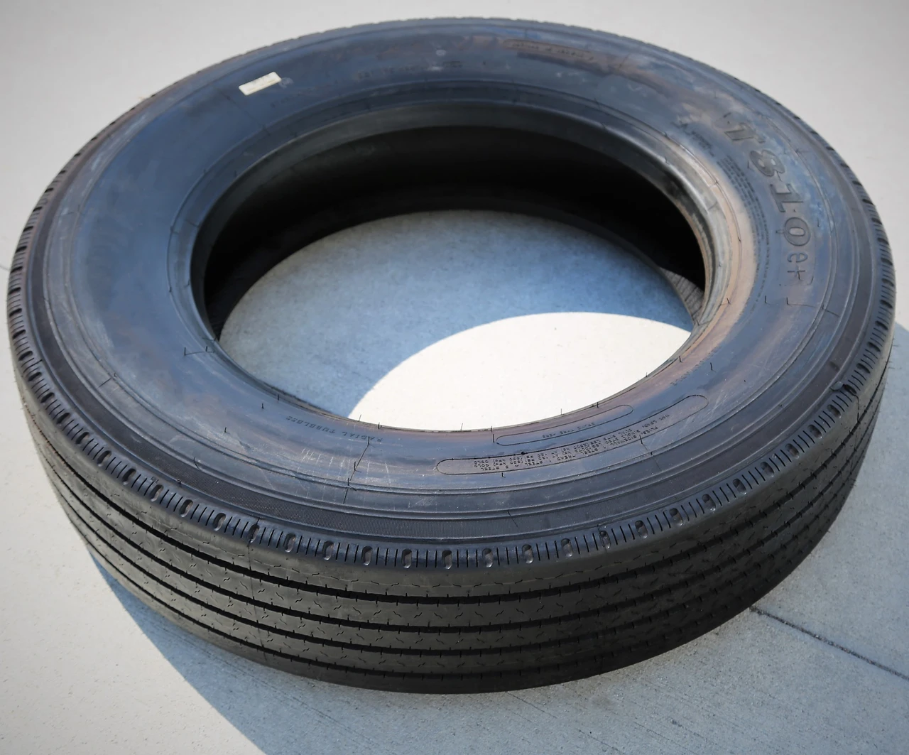 Leao T810E+ 11R24.5 146/143M G (14 Ply)