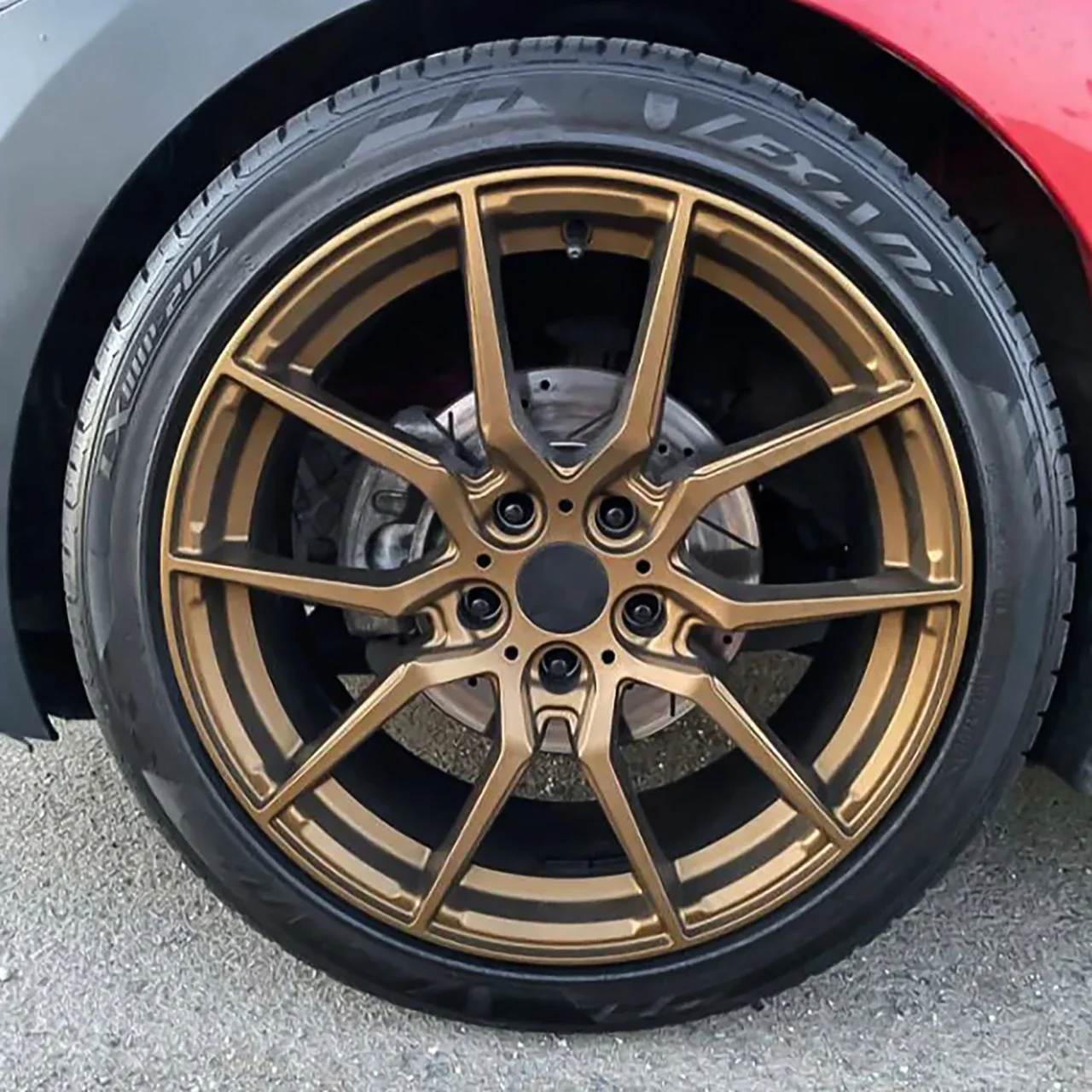 Lexani LXUHP-207 225/40R18 ZR 92W XL