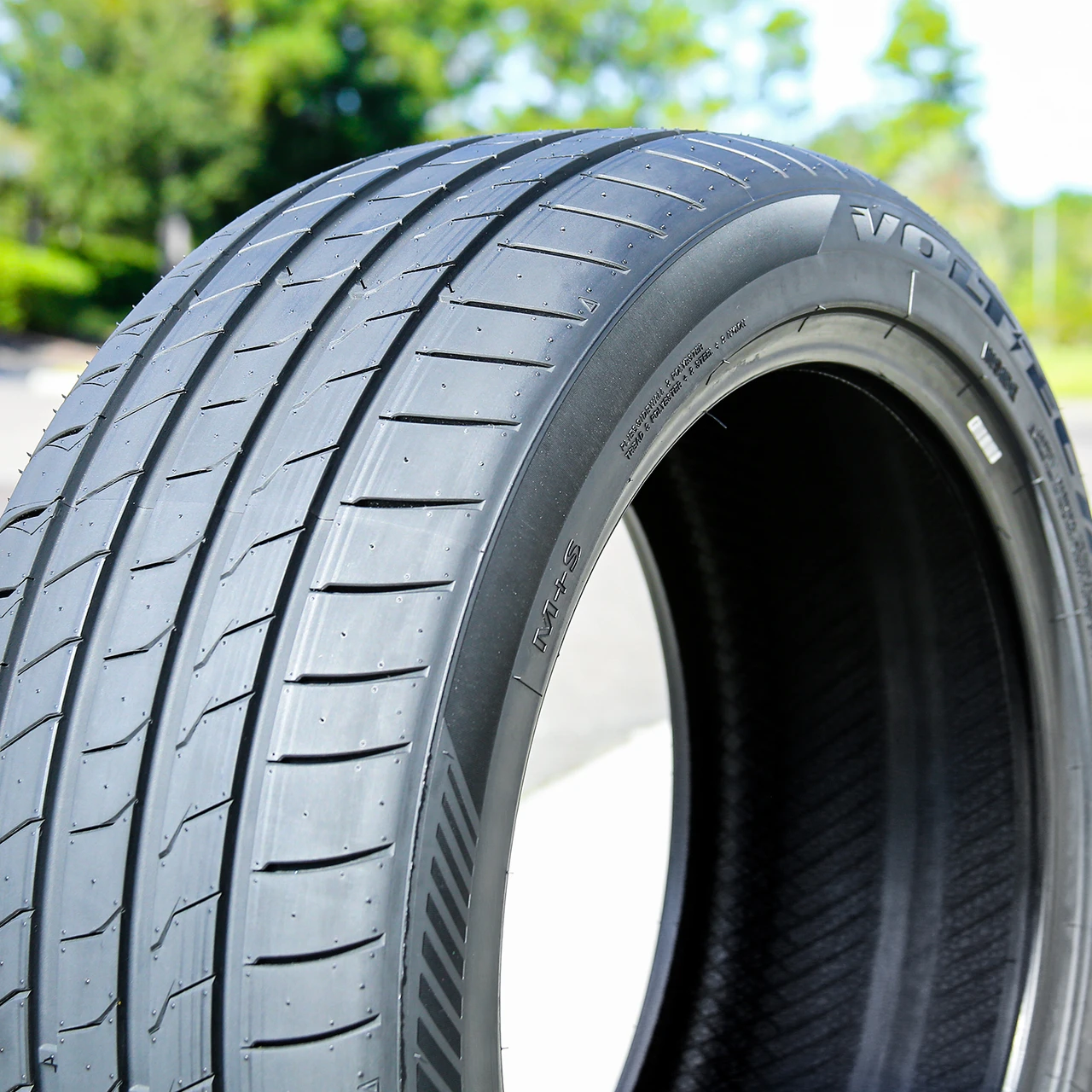 Lexani VOLT-EC 275/45R20 ZR 110Y XL