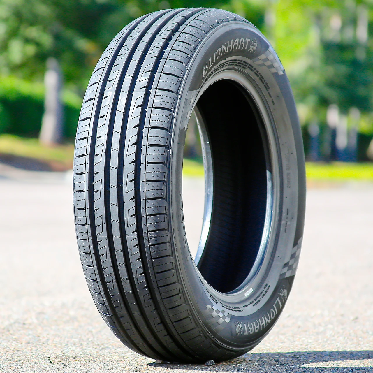 Lionhart LH-501 205/70R15 96T