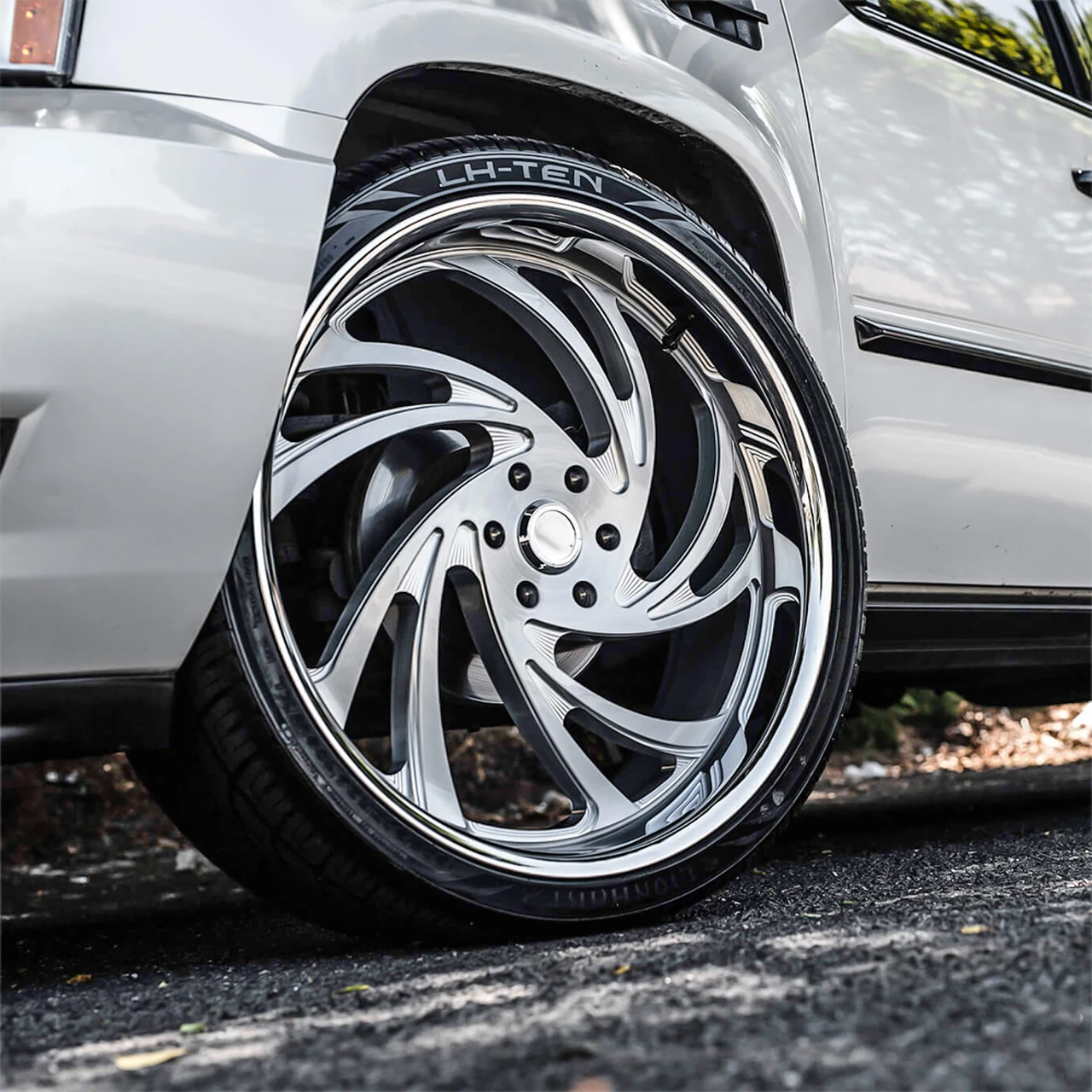 Lionhart LH-TEN 285/40R21 ZR 109Y XL