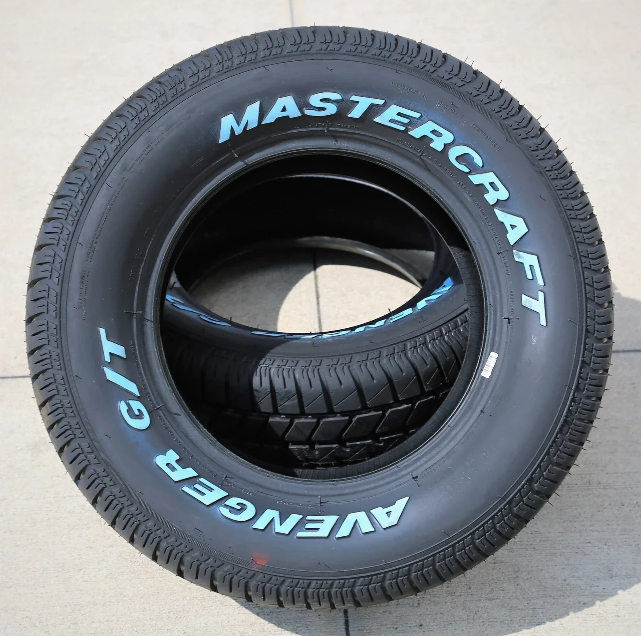 Mastercraft Avenger G/T 235/70R15 102T