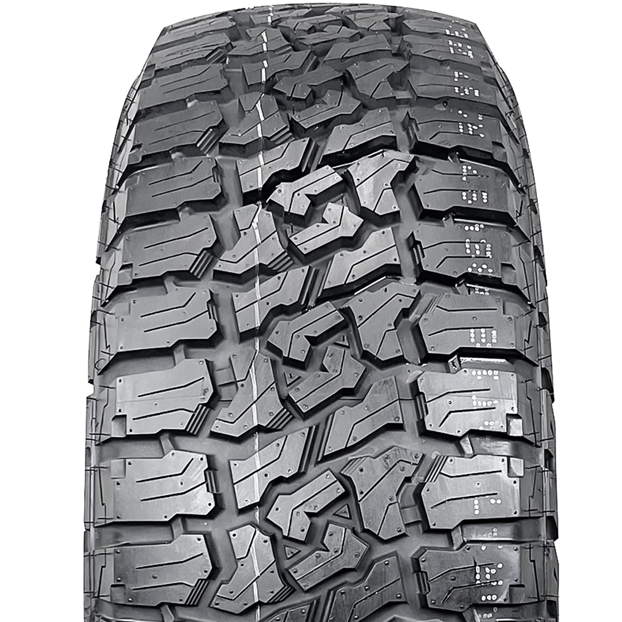 Mastertrack Badlands AT 255/70R16 111T
