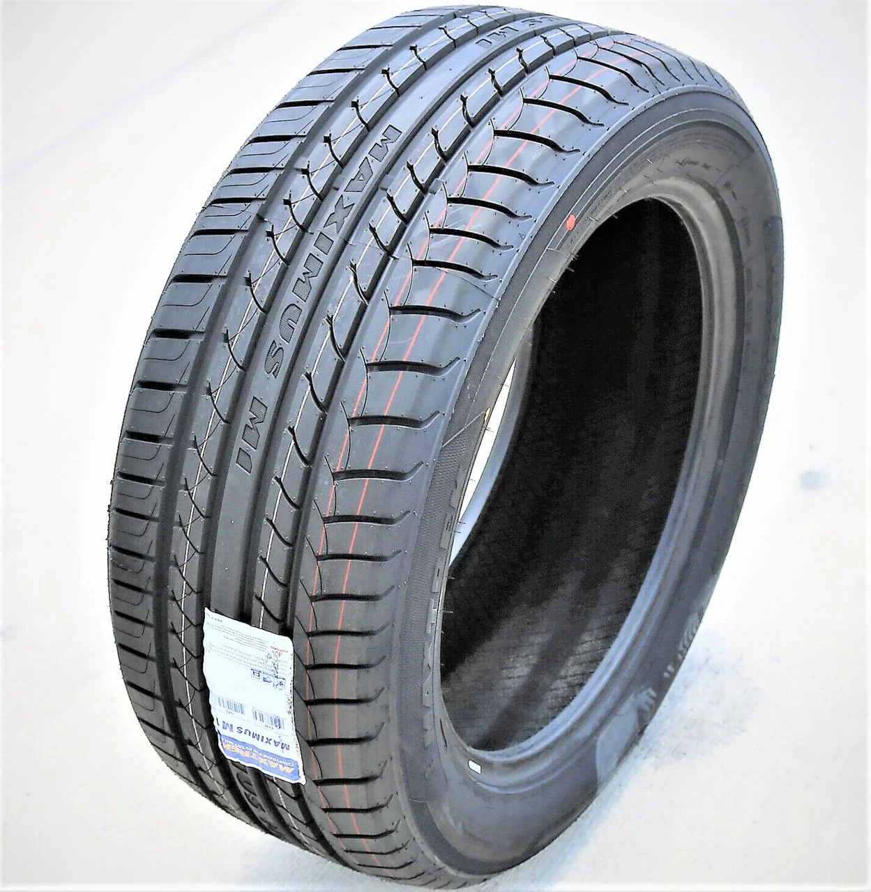 Maxtrek Maximus M1 215/40R17 ZR 87W XL