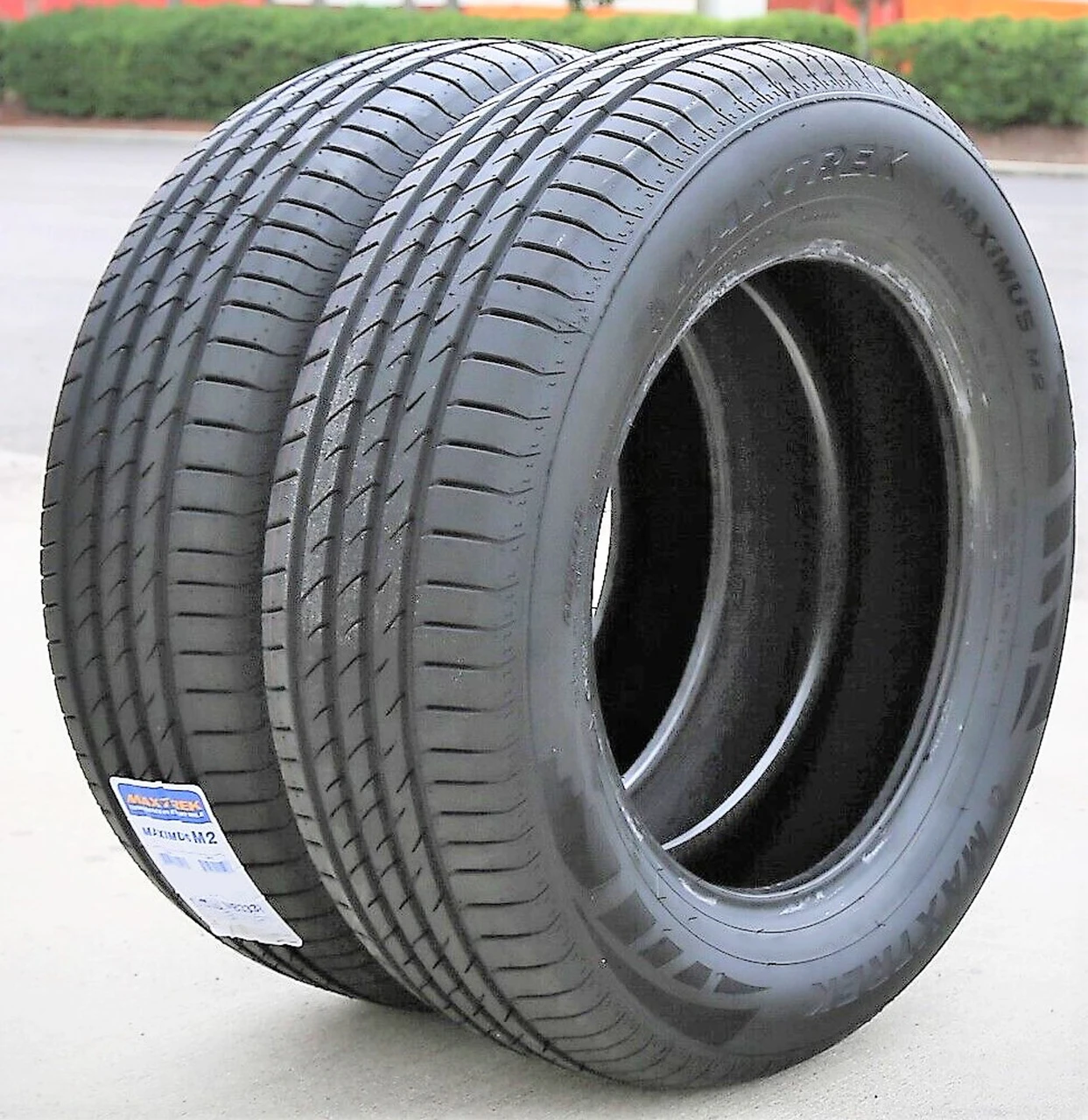 Maxtrek Maximus M2 245/45R18 ZR 100W