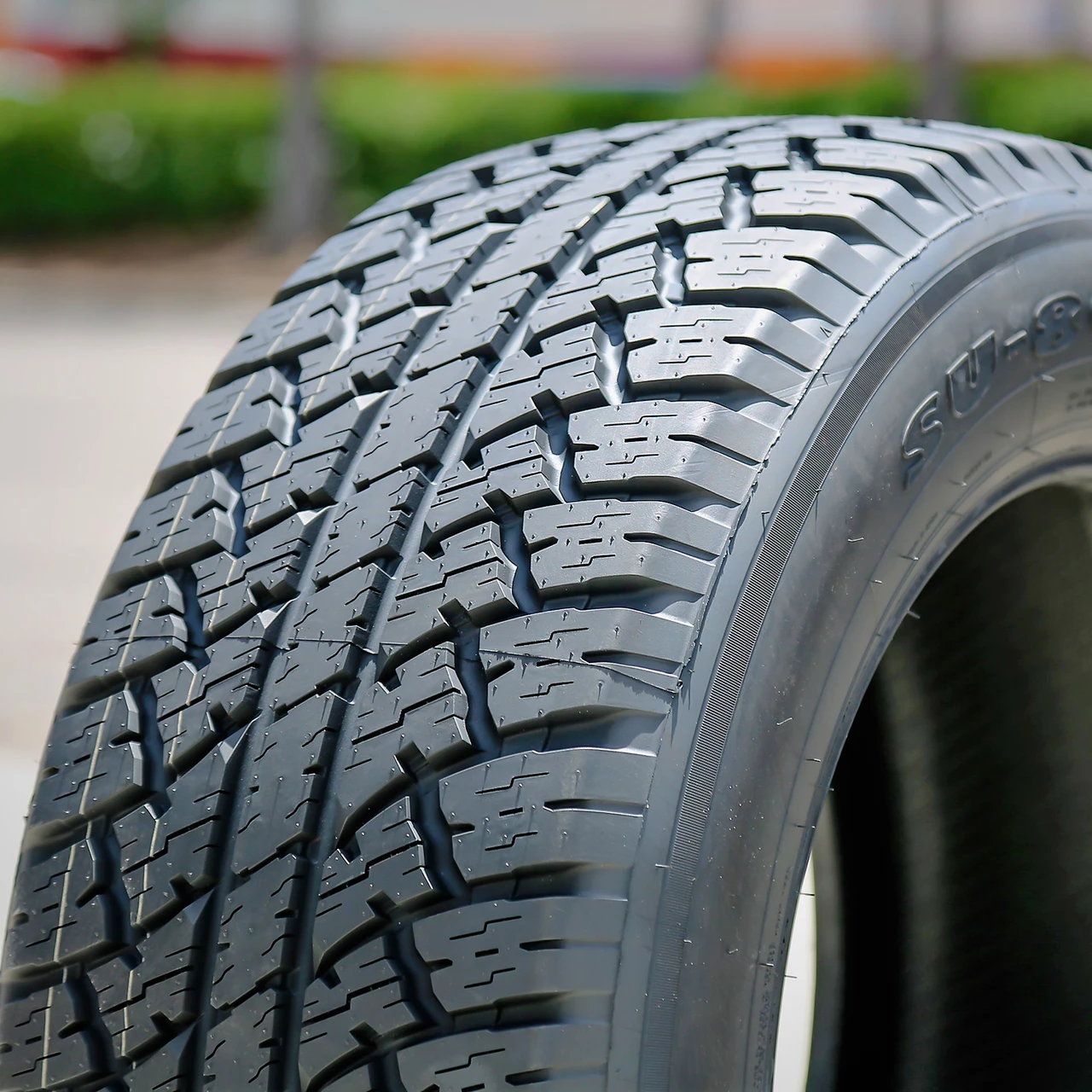 Maxtrek SU-800 A/T 285/60R18 116T