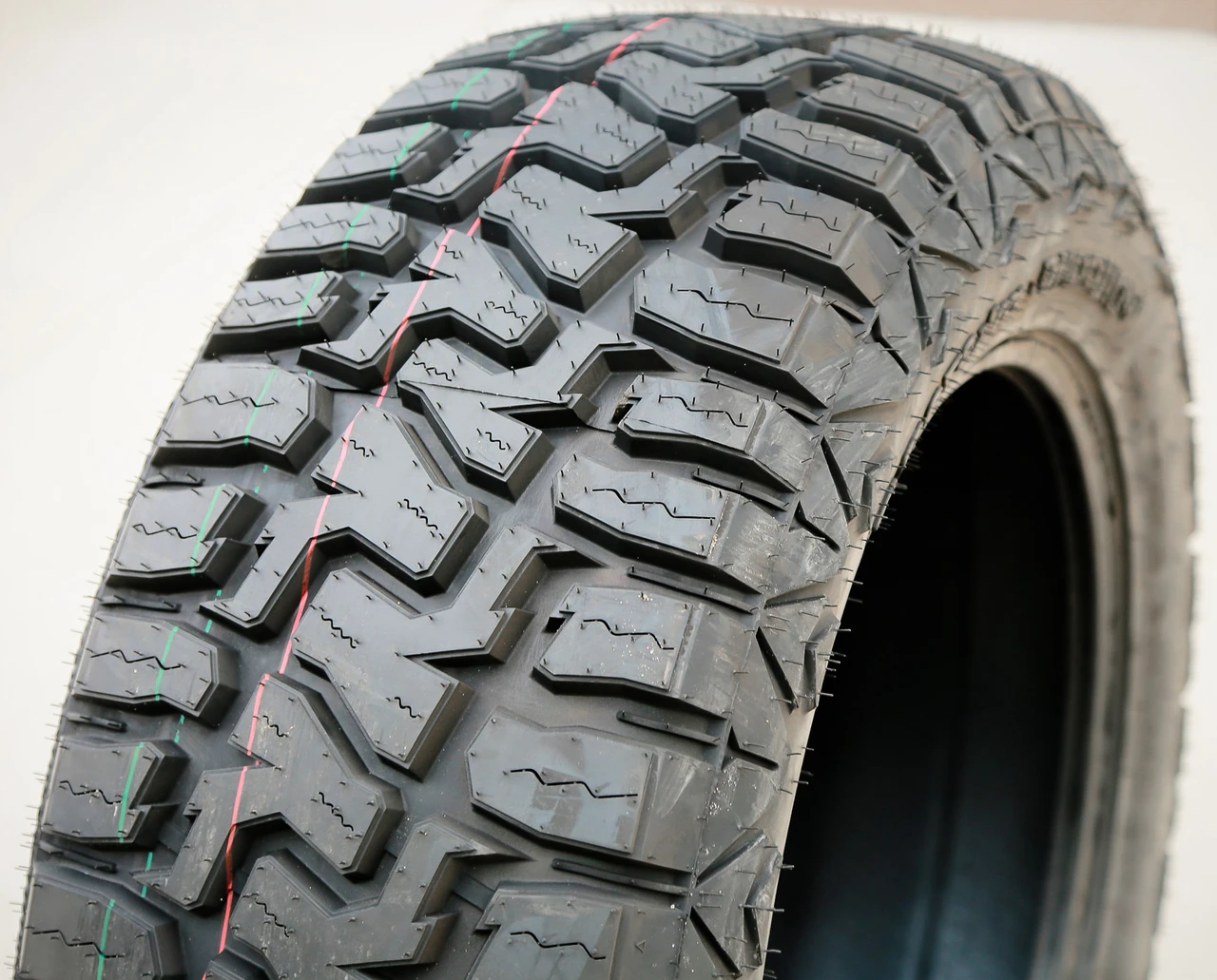 Mileking MK878 R/T 275/60R20 115T