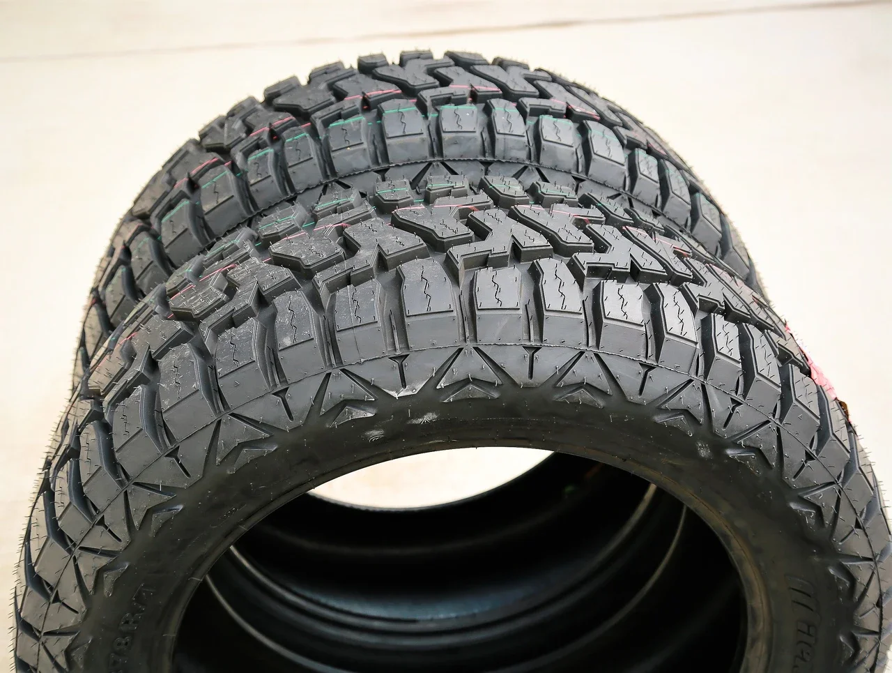 Mileking MK878 R/T LT 33X12.50R18 118Q E (10 Ply)