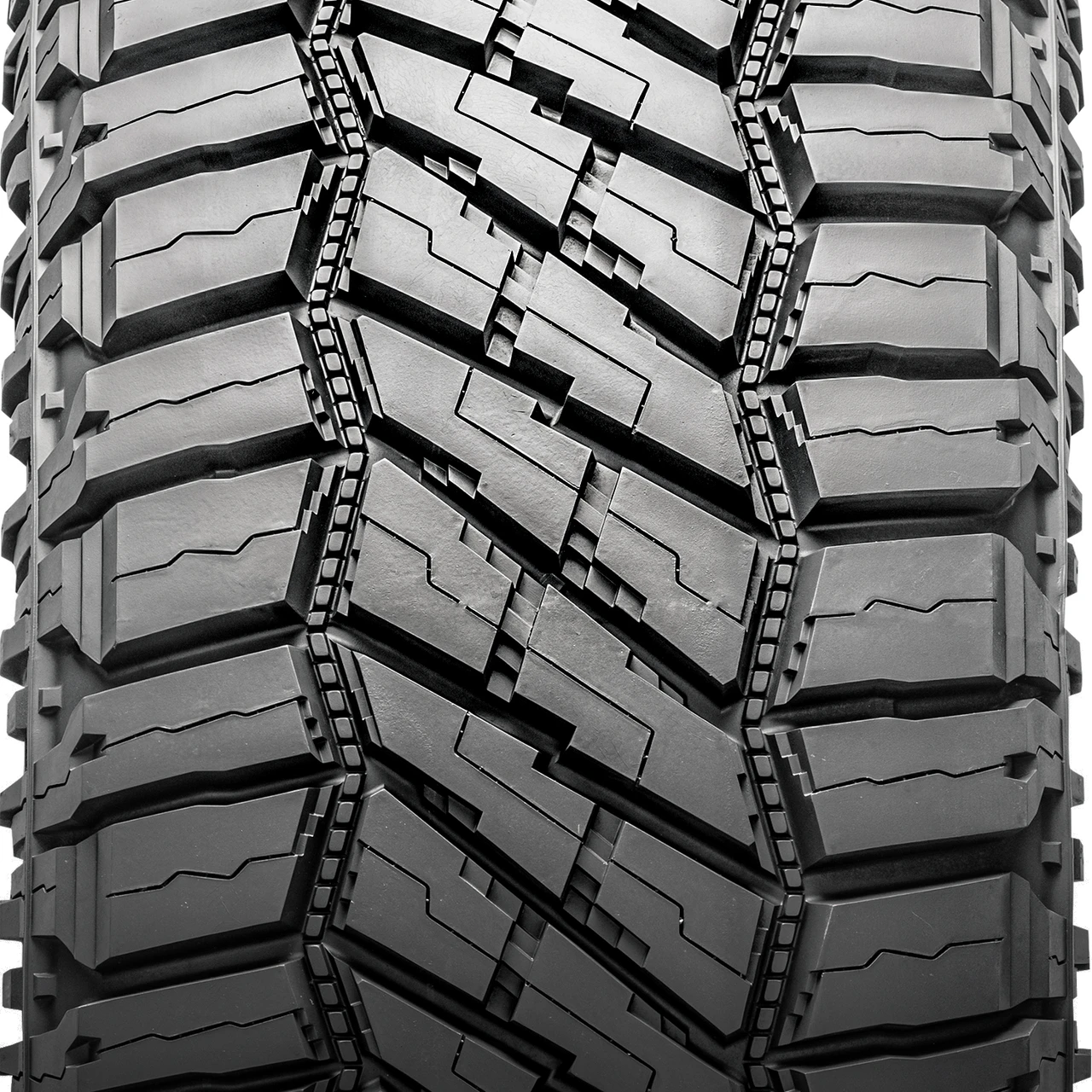 Milestar Patagonia X/T LT 245/75R17 121/118Q E (10 Ply)