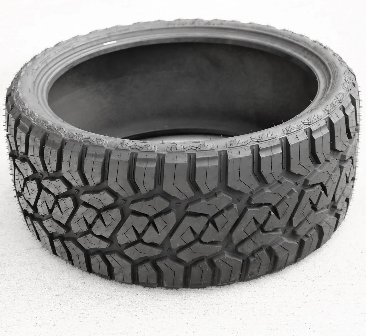 Miletrip TP99 R/T LT 33X12.50R22 114Q F (12 Ply)