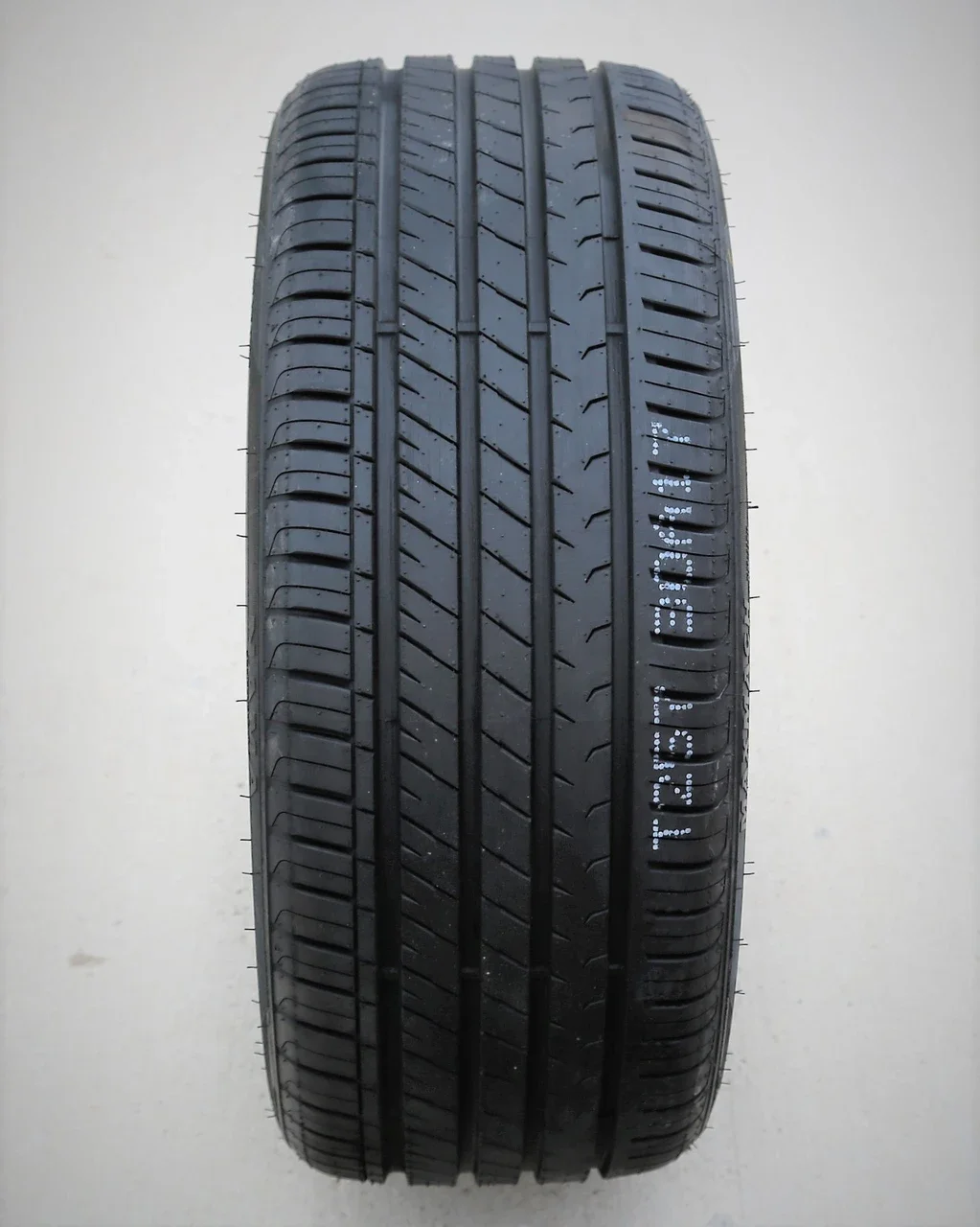 Nama Maxmach NM-31TH 225/55R19 ZR 103W XL