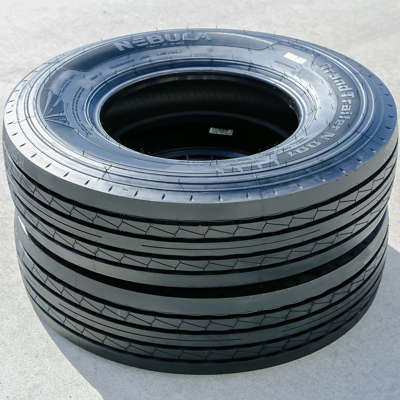 Nebula Grand Trailer-N’ 001 ST 225/75R15 121/117M F (12 Ply)