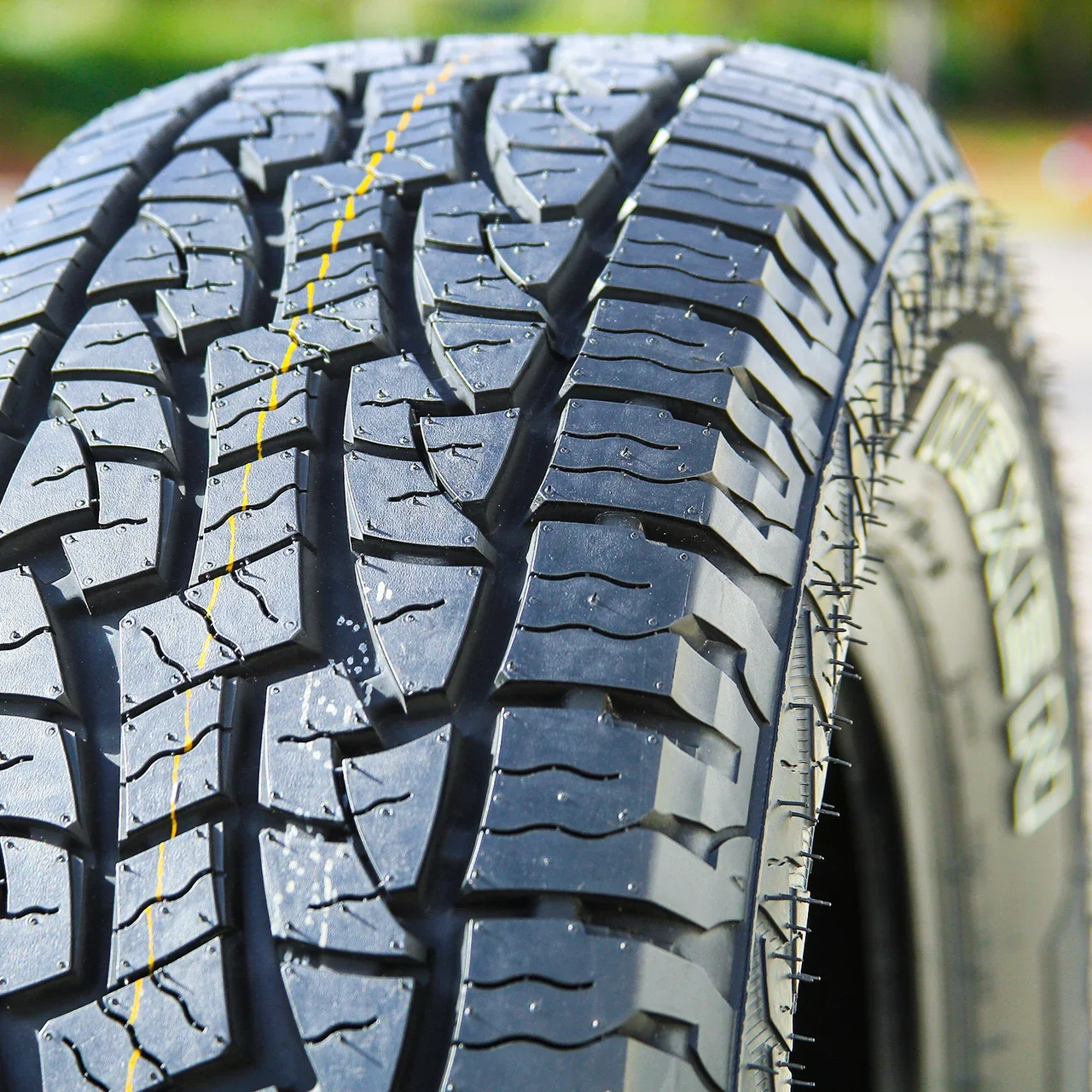 Nexen Roadian AT Pro RA8 LT 245/75R16 120/116R E (10 Ply)