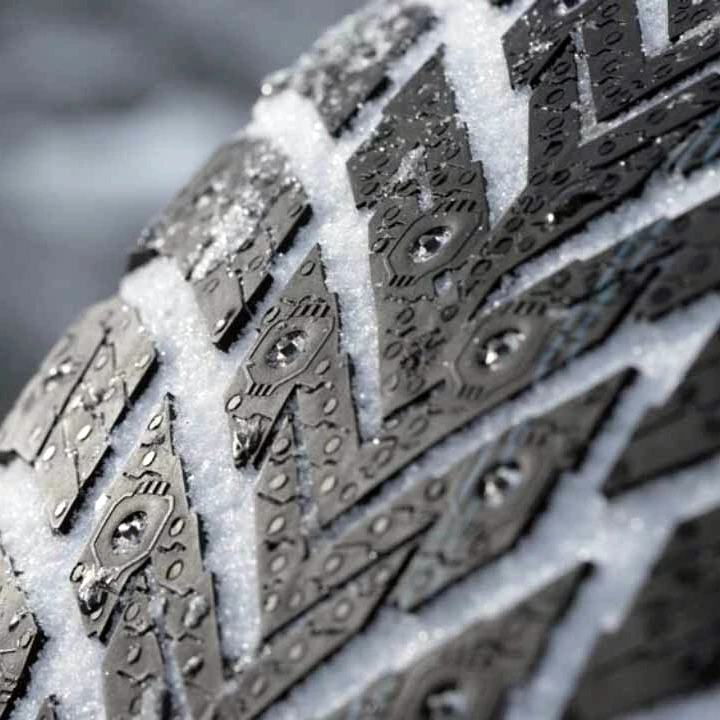 Nokian Tyres Hakkapeliitta 10 SUV 235/50R19 103T XL