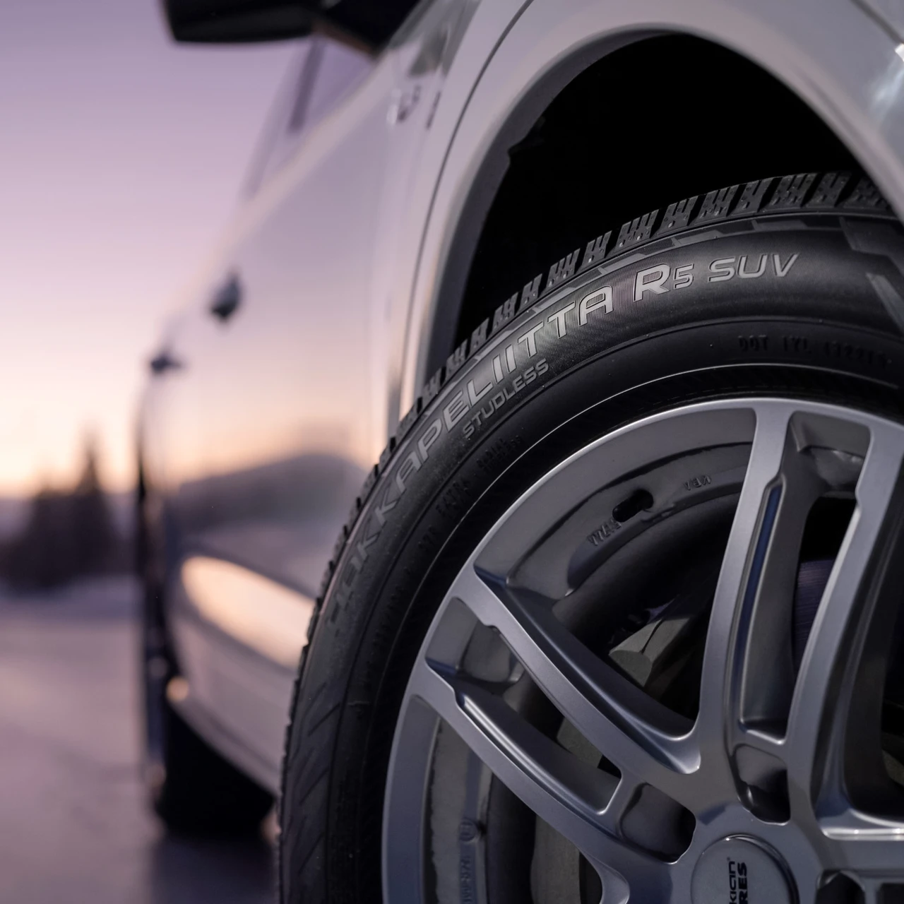 Nokian Tyres Hakkapeliitta R5 SUV 235/50R20 104T XL