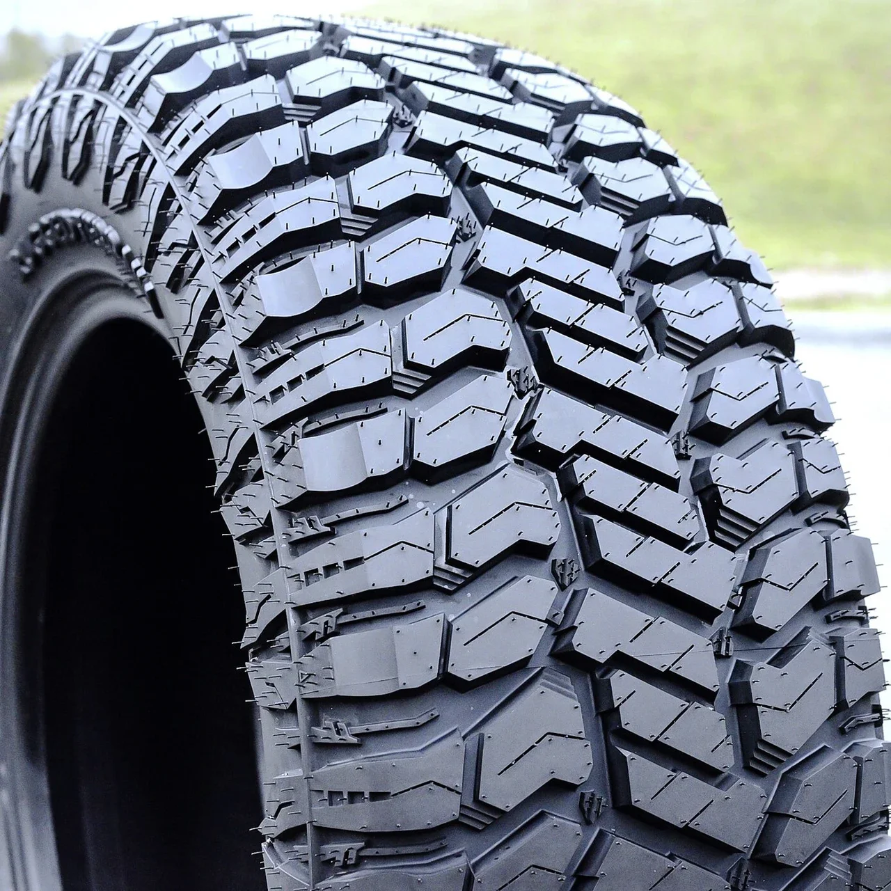 Patriot R/T LT 33X12.50R20 114Q E (10 Ply)